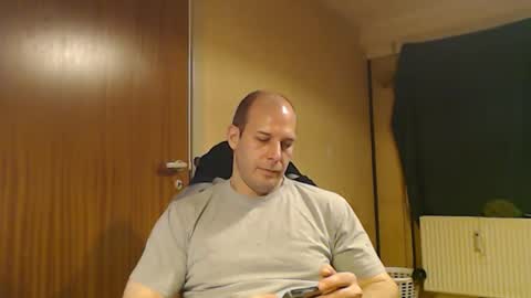 john1212124 online show from October 8, 2:49 am