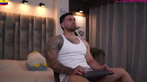 john online show from June 21, 1:00 am