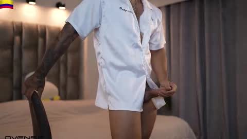 Snapshot of john_king29 chatting on October 25, 12:51 pm john online show from October 25, 12:51 pm