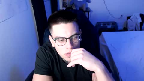 JAXX online show from March 26, 3:54 am