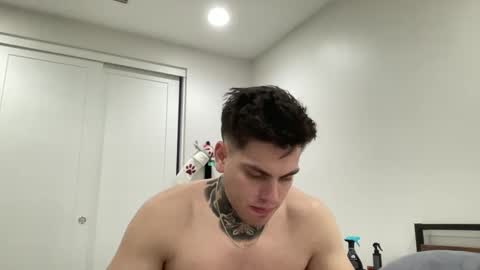JAXX online show from December 8, 8:15 pm