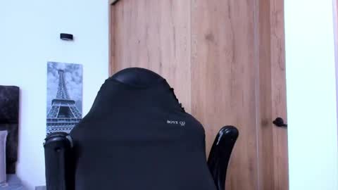 john belt online show from April 26, 1:52 pm