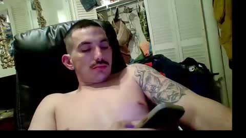 Snapshot of johnleedtx chatting on March 7, 6:02 am johnleedtx online show from March 7, 6:02 am