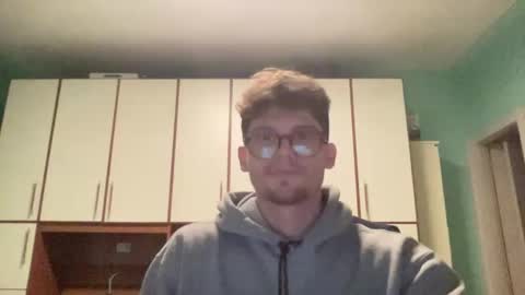 Snapshot of johnny__wood chatting on January 6, 4:34 pm Johnny online show from January 6, 4:34 pm