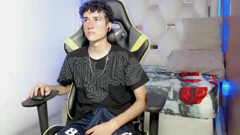 johnny_cagee online show from September 25, 4:44 am