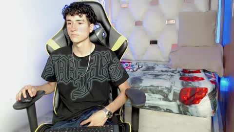 johnny_cagee online show from September 18, 3:52 am