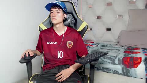 johnny_cagee online show from September 10, 7:40 am