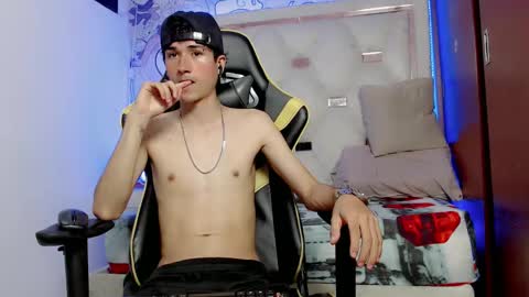 Snapshot of johnny_cagee chatting on October 9, 6:51 am johnny_cagee online show from October 9, 6:51 am