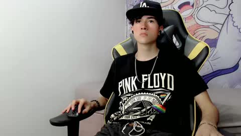 johnny_cagee online show from January 17, 4:17 am