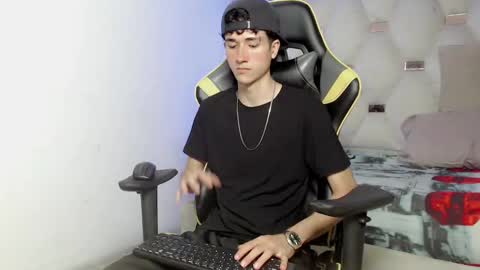 johnny_cagee online show from September 13, 4:02 am