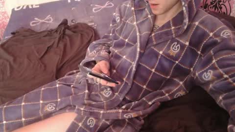 Snapshot of johnny_positive chatting on February 24, 7:11 am Johnny online show from February 24, 7:11 am