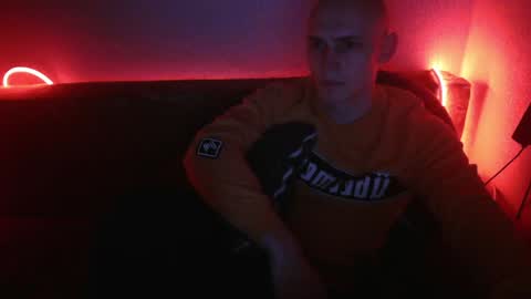 Snapshot of johnny_positive chatting on February 7, 4:14 pm Johnny online show from February 7, 4:14 pm