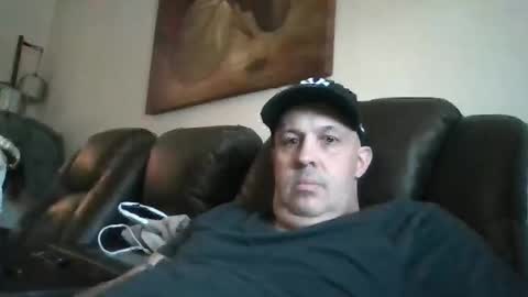 johnnycb7 online show from December 1, 6:33 pm