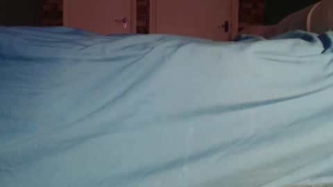 Snapshot of johnnydoe0069 chatting on September 14, 9:44 am johnnydoe0069 online show from September 14, 9:44 am