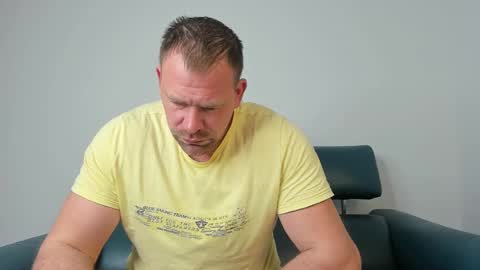 Snapshot of johnnydough82 chatting on March 7, 4:56 am johnnydough82 online show from March 7, 4:56 am