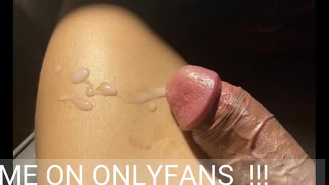 Johnnystrongarms                 online show from December 15, 1:24 am