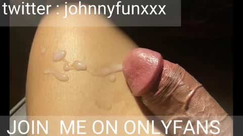 Snapshot of johnnyfun_xxx chatting on October 16, 4:42 am Johnnystrongarms online show from October 16, 4:42 am