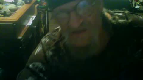 Snapshot of johnnyshung1 chatting on October 26, 10:50 am johnnyshung1 online show from October 26, 10:50 am