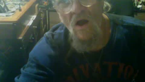 Snapshot of johnnyshung1 chatting on October 28, 3:03 pm johnnyshung1 online show from October 28, 3:03 pm