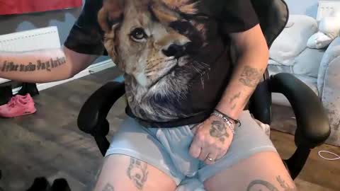 Snapshot of johnnyturbo64 chatting on October 14, 11:23 pm johnnyturbo64 online show from October 14, 11:23 pm