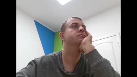 Snapshot of johnoreon chatting on February 1, 7:05 am johnoreon online show from February 1, 7:05 am
