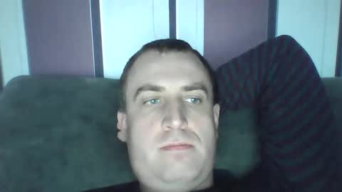 Snapshot of johnoreon chatting on December 20, 11:10 am johnoreon online show from December 20, 11:10 am