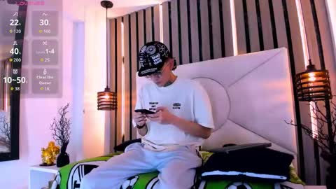 johnsonisaac94  online show from March 1, 11:59 pm