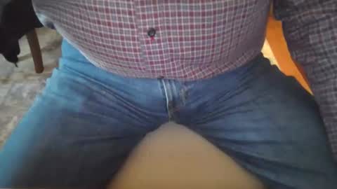 Snapshot of johnxxx549 chatting on December 30, 1:03 pm johnxxx549 online show from December 30, 1:03 pm