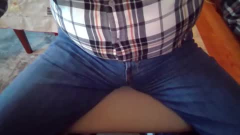 Snapshot of johnxxx549 chatting on January 3, 1:36 pm johnxxx549 online show from January 3, 1:36 pm