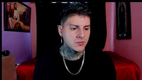 Johny online show from November 17, 5:49 pm