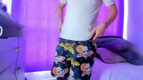 johnycooper08 online show from June 12, 3:10 pm