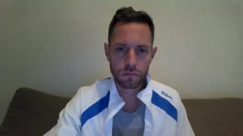 Snapshot of jojo19844 chatting on October 2, 10:41 am jojo19844 online show from October 2, 10:41 am