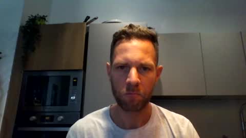 Snapshot of jojo19844 chatting on September 9, 8:14 am jojo19844 online show from September 9, 8:14 am