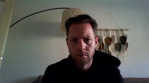 jojo19844 online show from May 4, 4:58 am