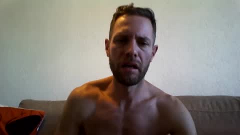 Snapshot of jojo19844 chatting on October 9, 11:37 am jojo19844 online show from October 9, 11:37 am