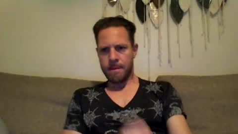 jojo19844 online show from April 30, 8:57 pm