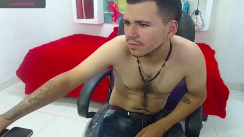 jokerbrad_1 online show from September 9, 7:13 pm