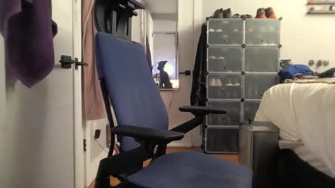 Snapshot of jomanf chatting on October 18, 8:30 am Mason online show from October 18, 8:30 am