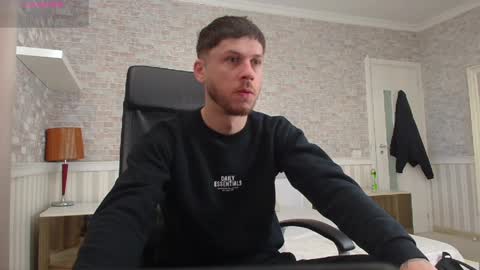 JonahShaw online show from April 26, 4:32 am