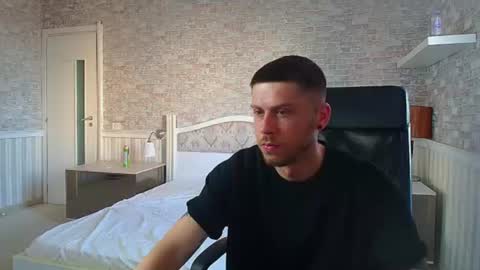 JonahShaw online show from June 25, 4:26 am