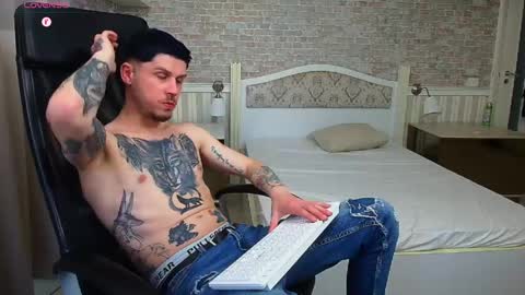 JonahShaw online show from May 12, 4:54 am