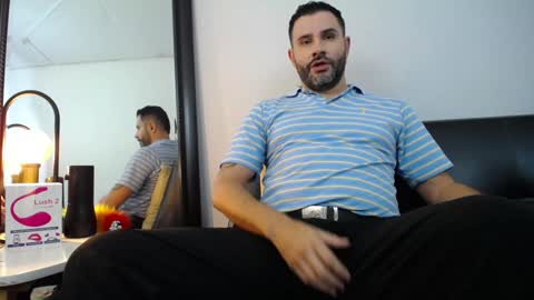Snapshot of jonas_beard1 chatting on December 23, 7:52 pm JONAS BEARD online show from December 23, 7:52 pm