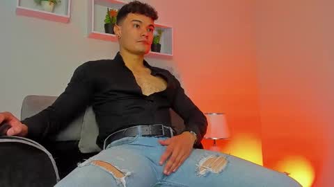 Snapshot of jonas_supreme chatting on September 22, 12:37 pm jonas_supreme online show from September 22, 12:37 pm