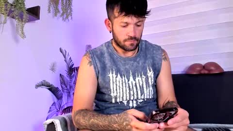 Jonathan RiversNew online show from January 18, 2:13 am