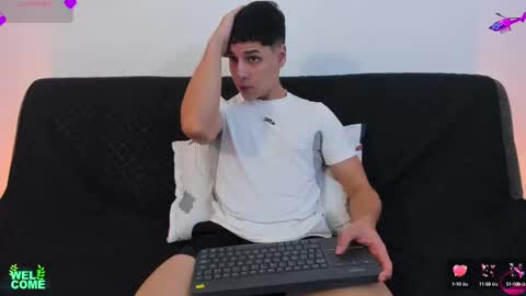 Snapshot of jonathanjoestar_ chatting on September 20, 11:16 pm Instagram jonathanfit14 online show from September 20, 11:16 pm