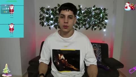 Snapshot of jonathanjoestar_ chatting on December 12, 9:04 pm Instagram jonathanfit14 online show from December 12, 9:04 pm