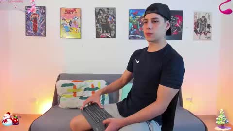 Instagram jonathanfit14 online show from December 1, 10:24 pm