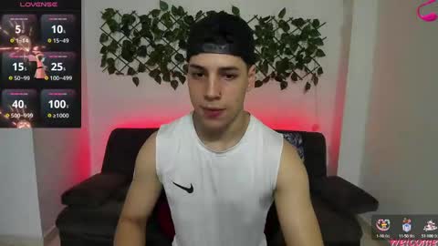 Snapshot of jonathanjoestar_ chatting on January 3, 8:11 pm Instagram jonathanfit14 online show from January 3, 8:11 pm