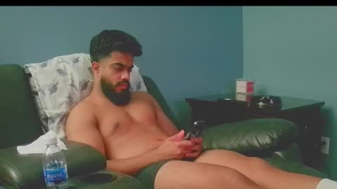 Snapshot of jonathanliyaz1 chatting on September 24, 1:49 am royjon online show from September 24, 1:49 am
