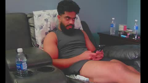 royjon online show from September 16, 7:58 pm